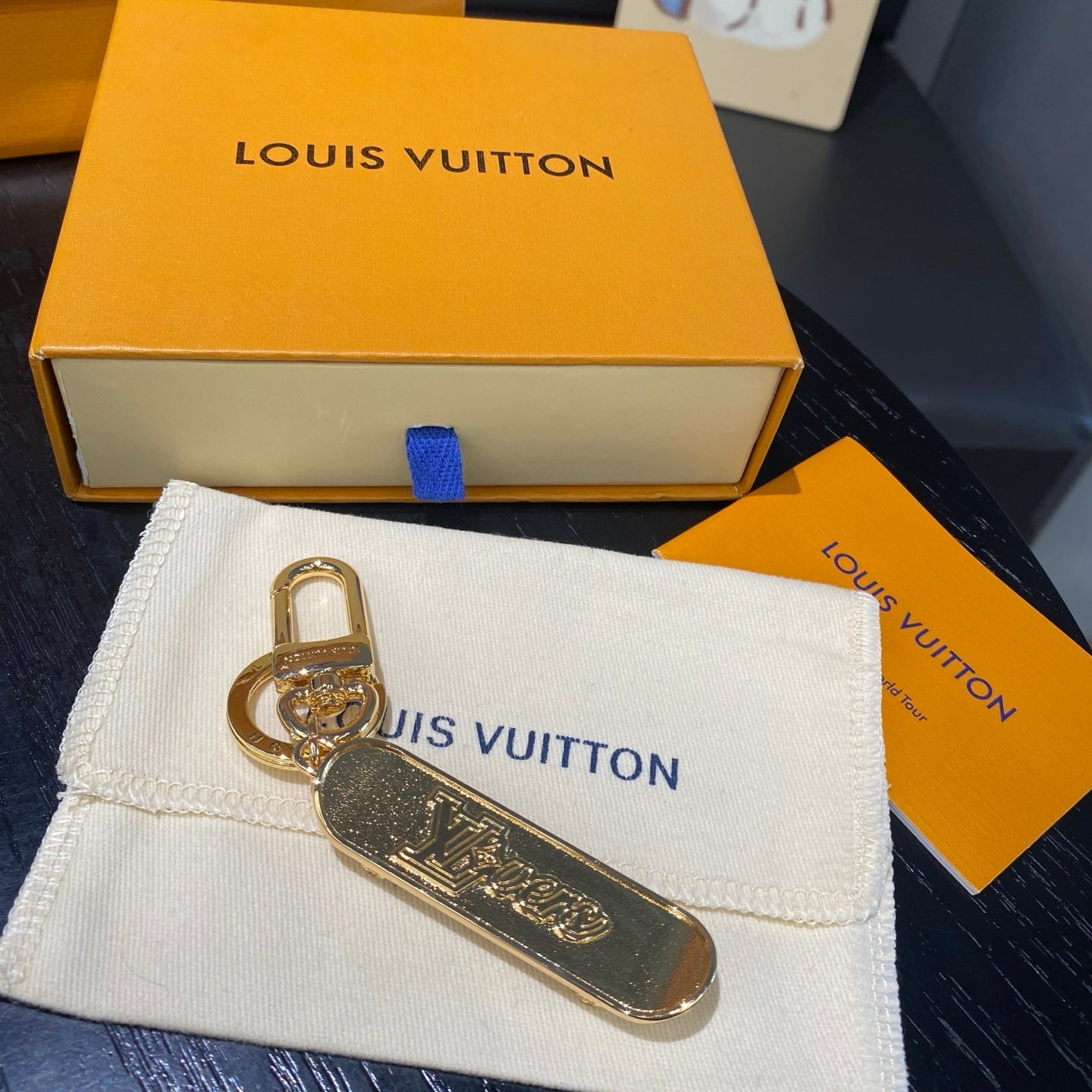 Luxury hanging ornament/keychain L-007