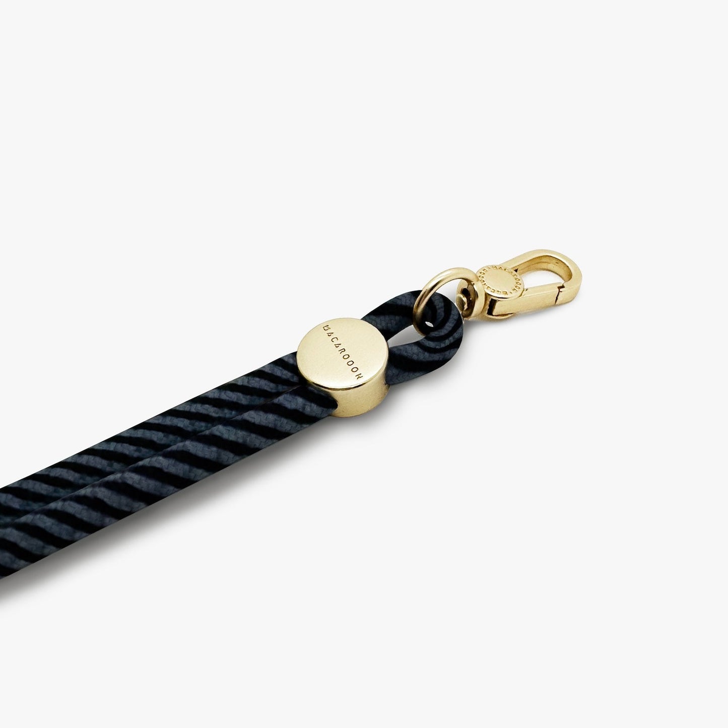 iPhone 17 Pro Clear Case with Crossbody Rope Strap