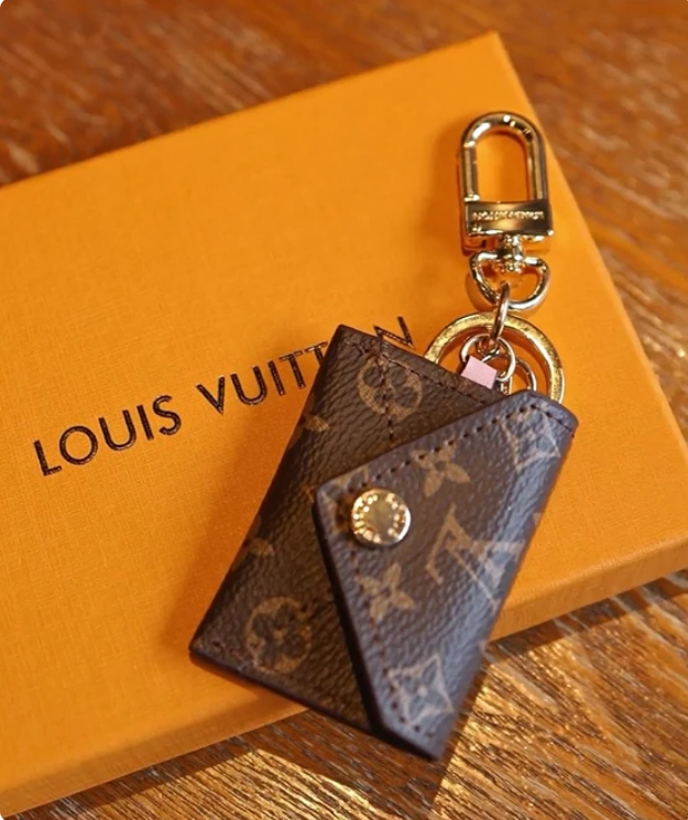 Fashionable keychains/hangings L-003