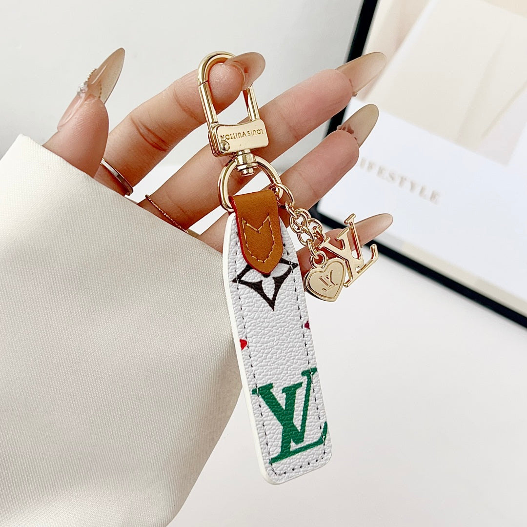 LV large flower heart pendant keychain