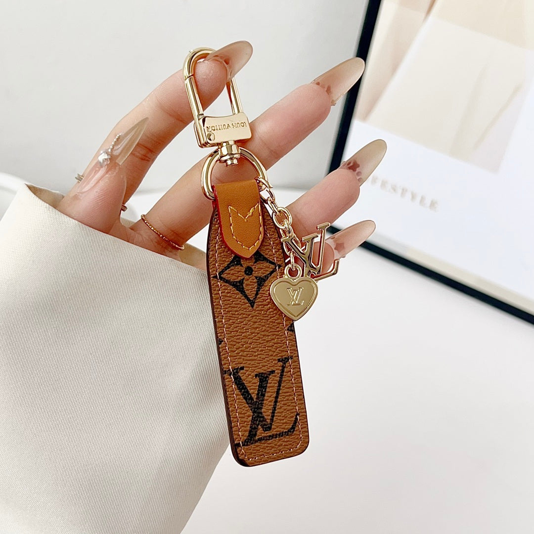 LV large flower heart pendant keychain