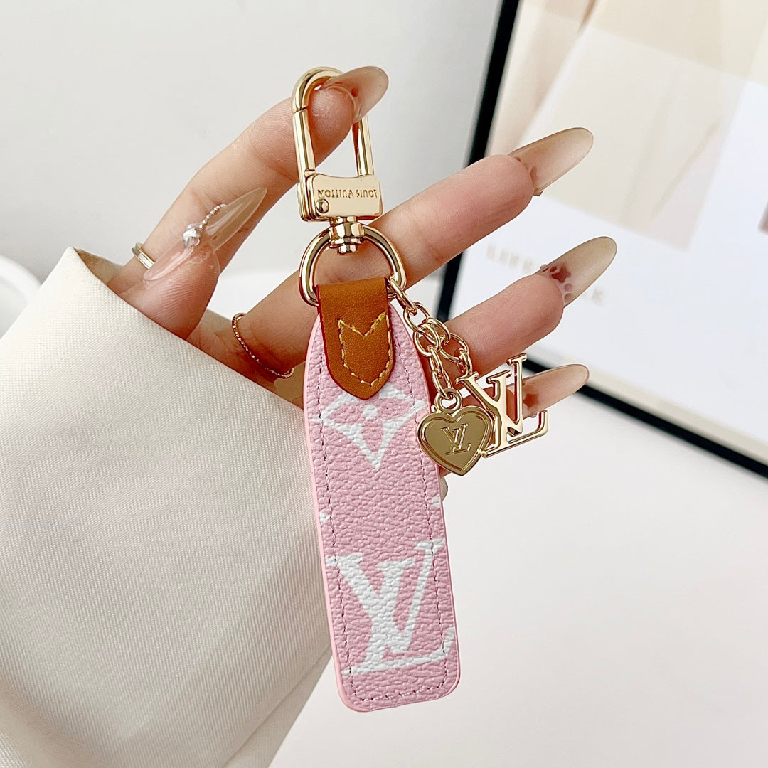 LV large flower heart pendant keychain